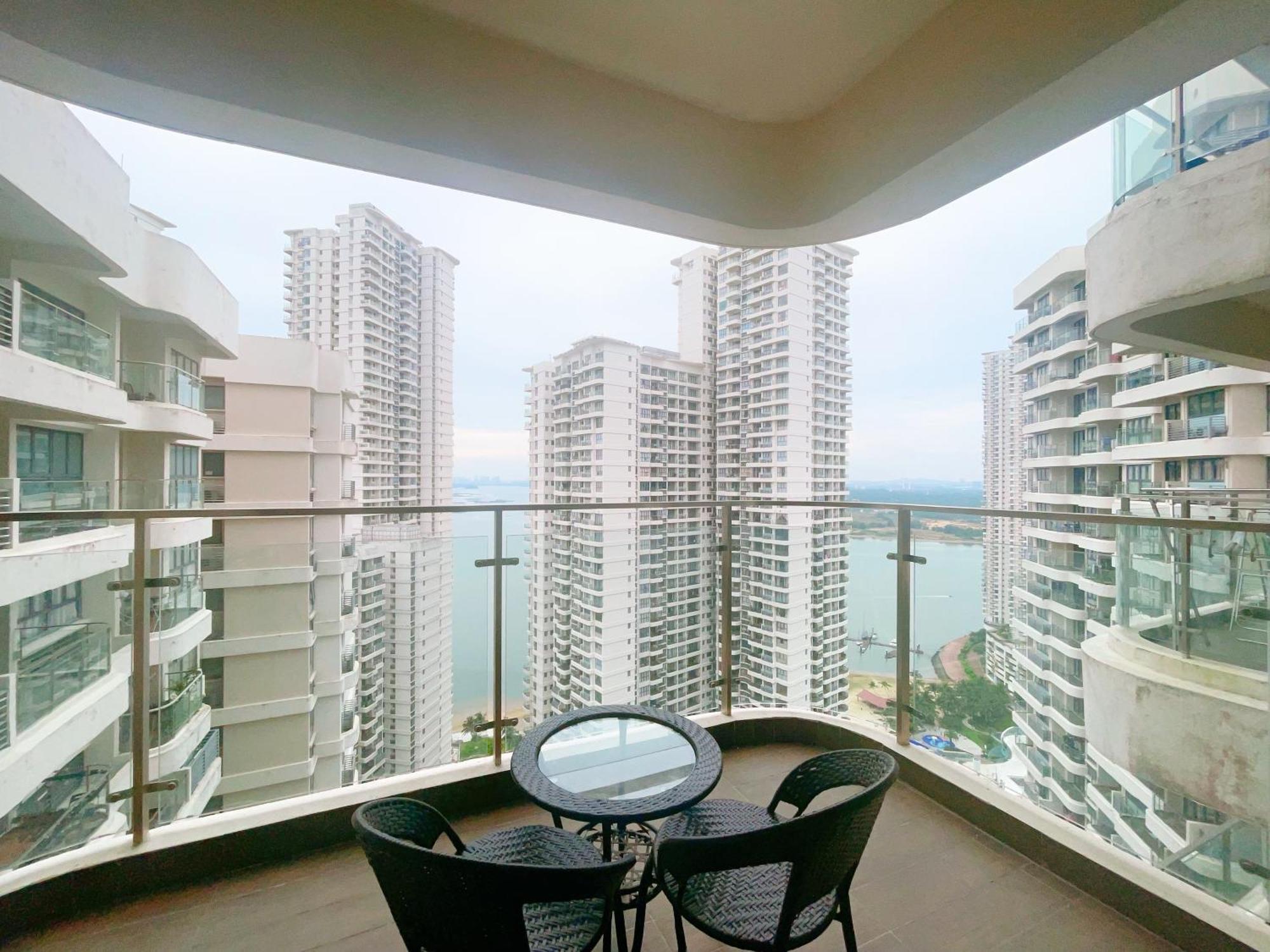 Monic Staycation #Country Garden Danga Bay Johor Bahru Extérieur photo